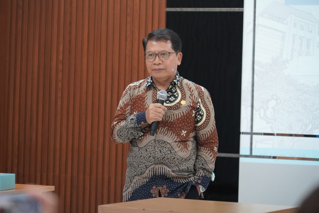 Dekan Sekolah Vokasi UGM, Prof. Dr.-Ing. Ir. Agus Maryono, IPM., ASEAN Eng.