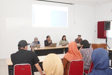 Diskusi Terpumpun Future of Works yang menghadirkan 25 DUDI mitra Sekolah Vokasi UGM, Akademi Komunitas Negeri Seni Budaya Yogyakarta, dan Fakultas Vokasi UNY