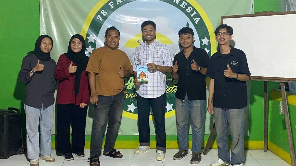 lima mahasiswa Sekolah Vokasi UGM membuat alat silase otomatis yang diberi nama “Eco-Chopper”