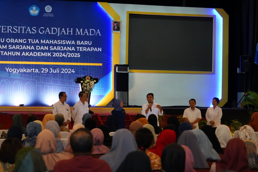 Sekolah Vokasi UGM juga memberikan ruang diskusi dan tanya jawab untuk orang tua/ wali mahasiswa dengan pihak Sekolah Vokasi UGM