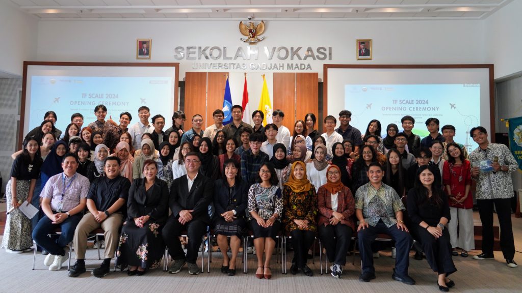 Sekolah Vokasi Universitas Gadjah Mada berkolaborasi dengan Ngee Ann Polytechnic, Singapura, menyelenggarakan Temasek Foundation Specialists' Community Action and Leadership Exchange (TF SCALE).