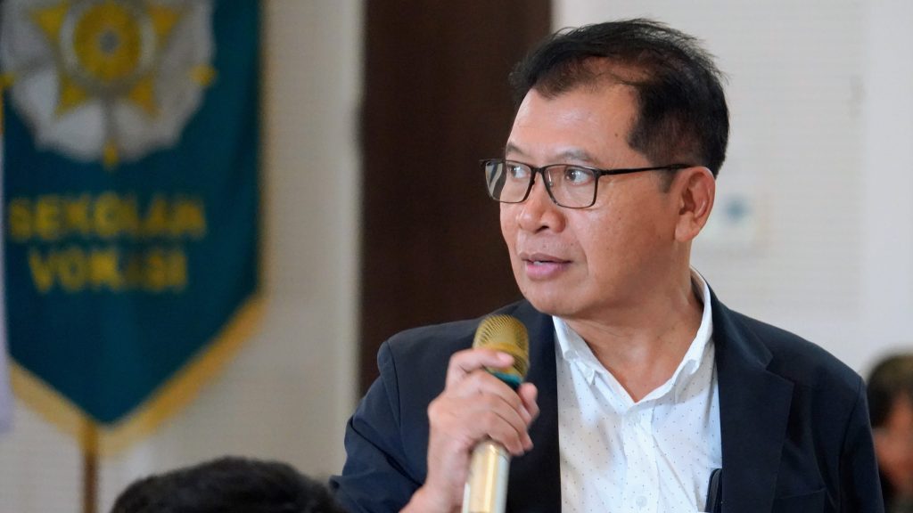 Prof. Agus Maryono menegaskan keunggulan SV UGM sebagai sekolah vokasi lintas rumpun ilmu, mulai dari Saintek (Sains dan Teknologi) hingga Soshum (Sosial dan Humaniora) dengan sumber daya manusia yang berada pada usia produktif.
