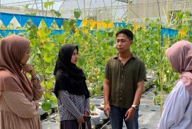 kunjungan dari tim Pusat Inovasi Agroteknologi (PIAT) UGM