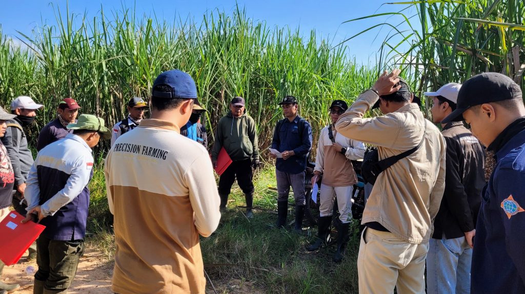 Pengambilan data menggunakan GNSS Trimble R8s di Bungamayang PTPN VII Lampung Utara