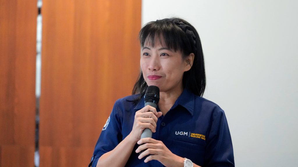 Dr. Endang Soelistiyowati, M.Pd., selaku Wakil Dekan Bidang Kerja Sama dan Alumni SV UGM