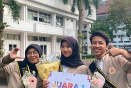 Foto Annisa Desty Vambia (ASP 22), Elsa Firlyani (MPP 21), dan Sulthon Muhammad Al-Fatih (PEK 21)