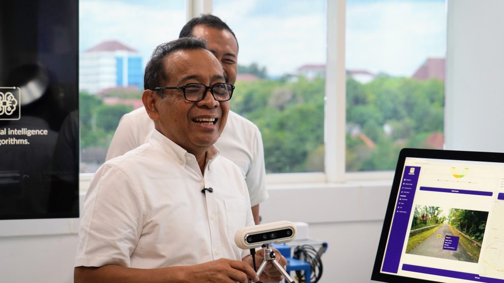 Menteri Koordinator Bidang Pembangunan Manusia dan Kebudayaan (Menko PMK), Prof. Pratikno