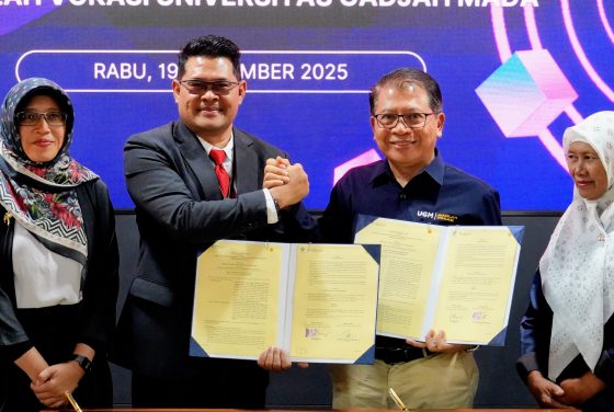 Sekolah Vokasi UGM dan TUV Rheinland Resmikan Competency Test Center Data Analytics