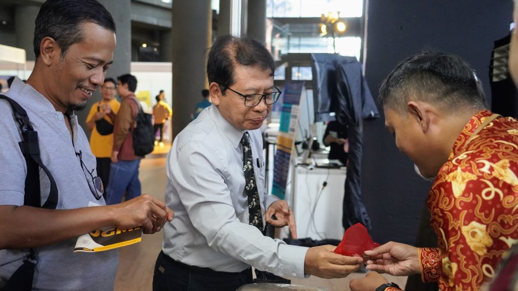 Dekan Sekolah Vokasi UGM, Prof. Dr.-Ing. Ir. Agus Maryono, IPM., ASEAN Eng.,