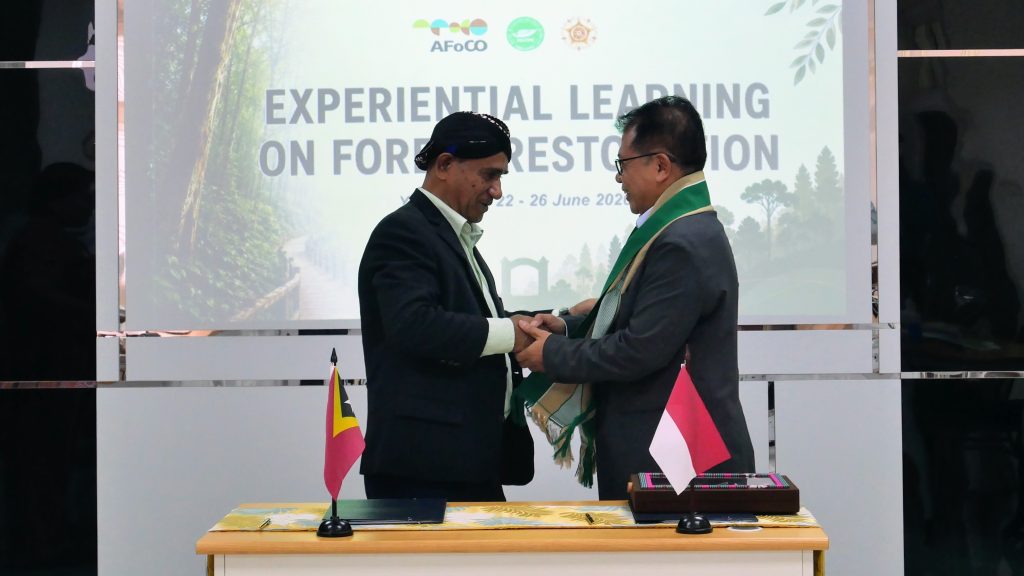 Sekolah Vokasi Universitas Gadjah Mada melalui Departemen Teknologi Hayati dan Veteriner (DTHV) menyelenggarakan Experiential Learning on Forest Restoration 2026 bersama delegasi Direktorat Jenderal Kehutanan Timor-Leste