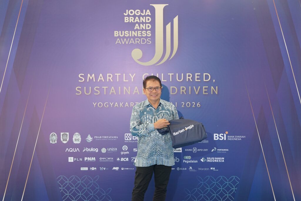 Dekan Sekolah Vokasi UGM, Prof. Dr.-Ing. Ir. Agus Maryono